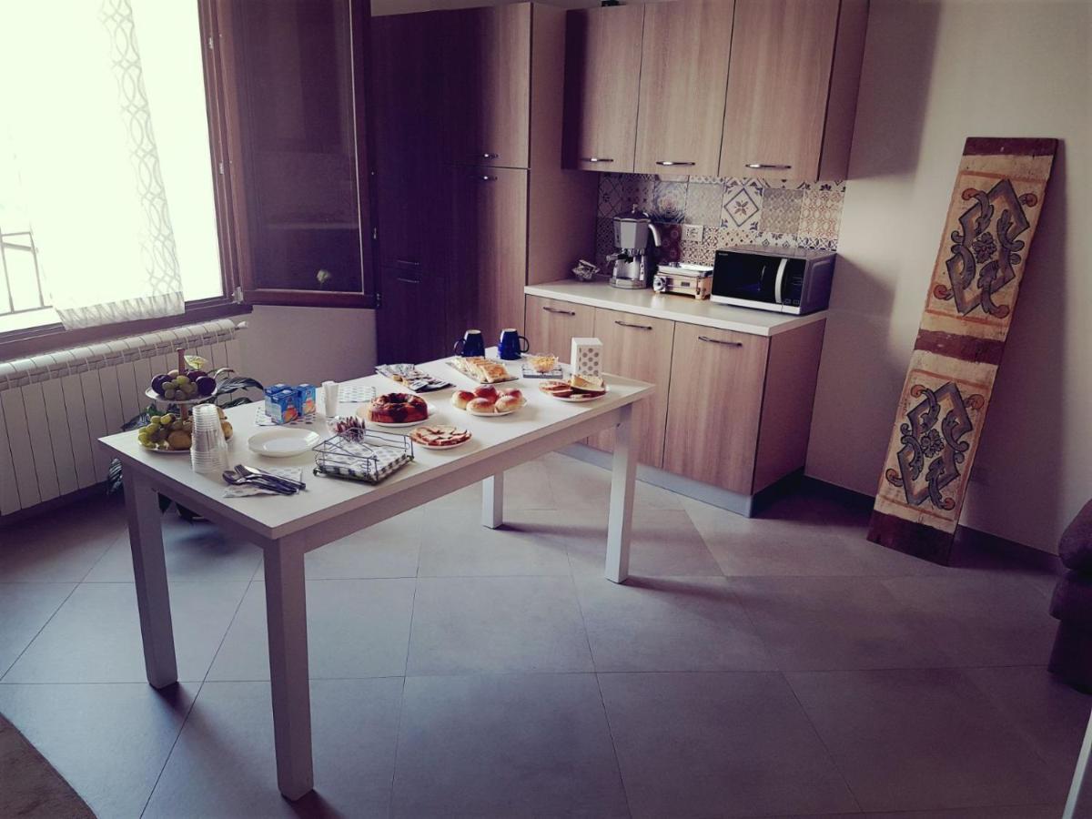 B&B Greco Abatellis ปาแลร์โม ภายนอก รูปภาพ
