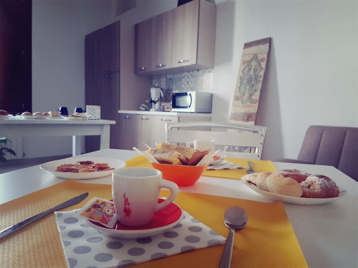 B&B Greco Abatellis ปาแลร์โม ภายนอก รูปภาพ